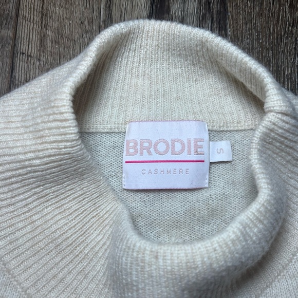 BRODIE Cashmere Bonny Bobble Jumper Antique White Size Small - Picture 5 of 8